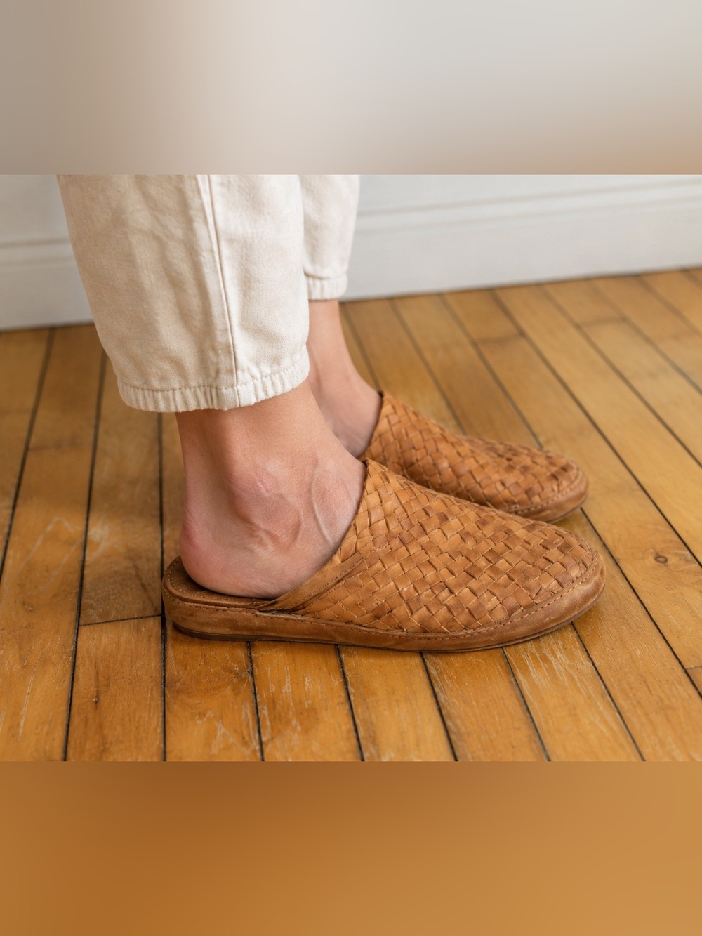 Kelsi Dagger Brooklyn Maple Woven Mules Size 8.5 - Picture 2 of 11